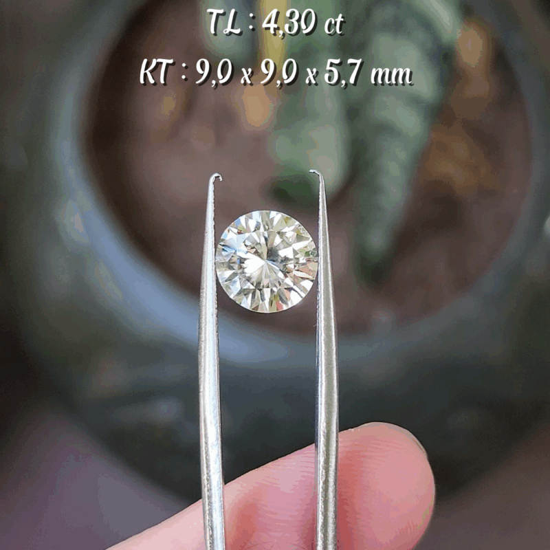 Zircon Trắng Tự Nhiên KG-100114